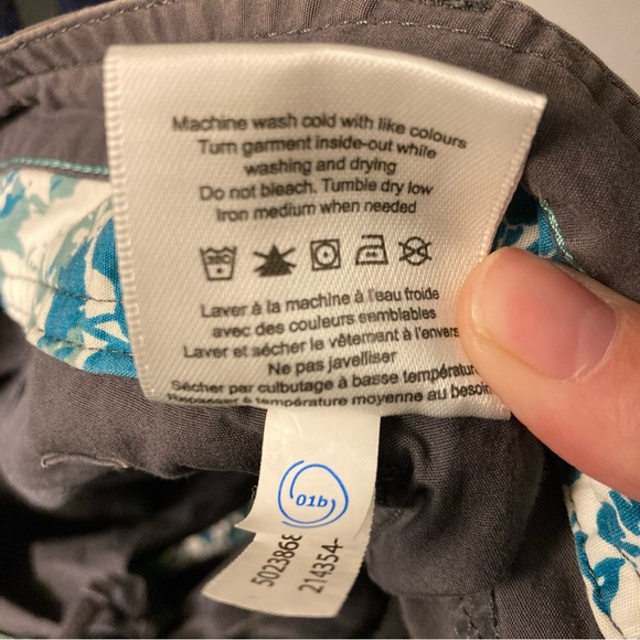 MEC charcoal pants hiking outdoors button up size 12 short - Picture 8 of 8